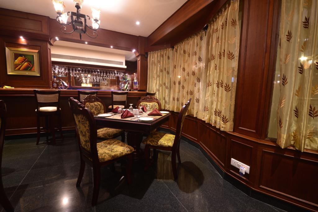 Seasons Hotel & Spa Madgaon Extérieur photo