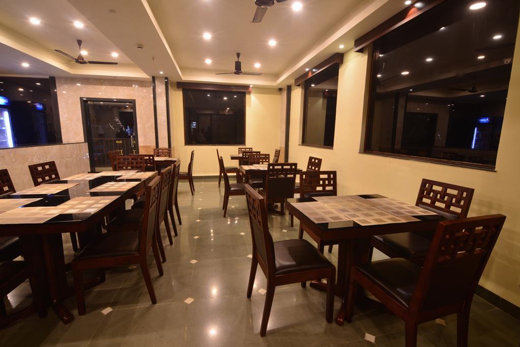 Seasons Hotel & Spa Madgaon Extérieur photo