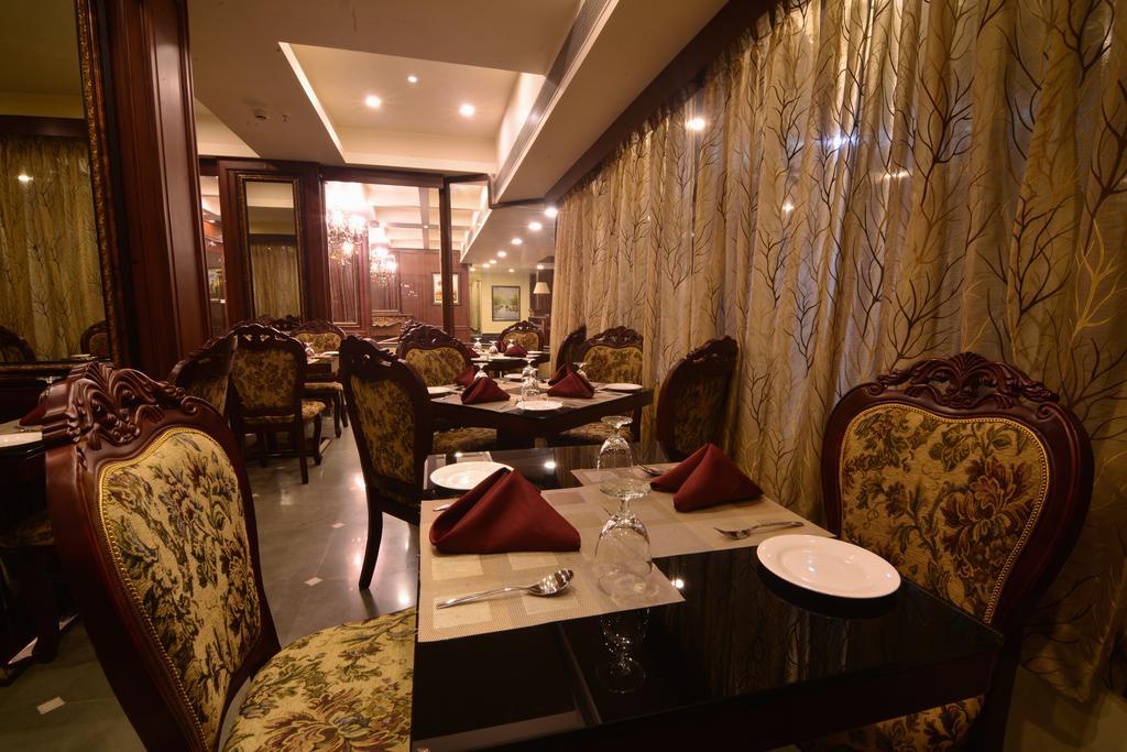 Seasons Hotel & Spa Madgaon Extérieur photo