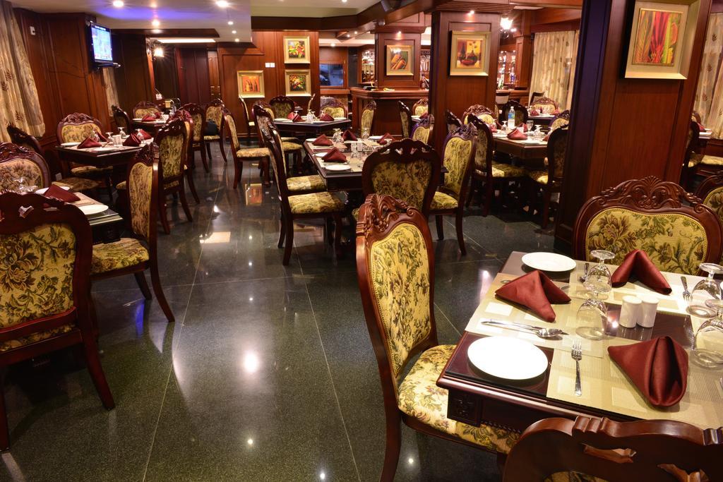 Seasons Hotel & Spa Madgaon Extérieur photo