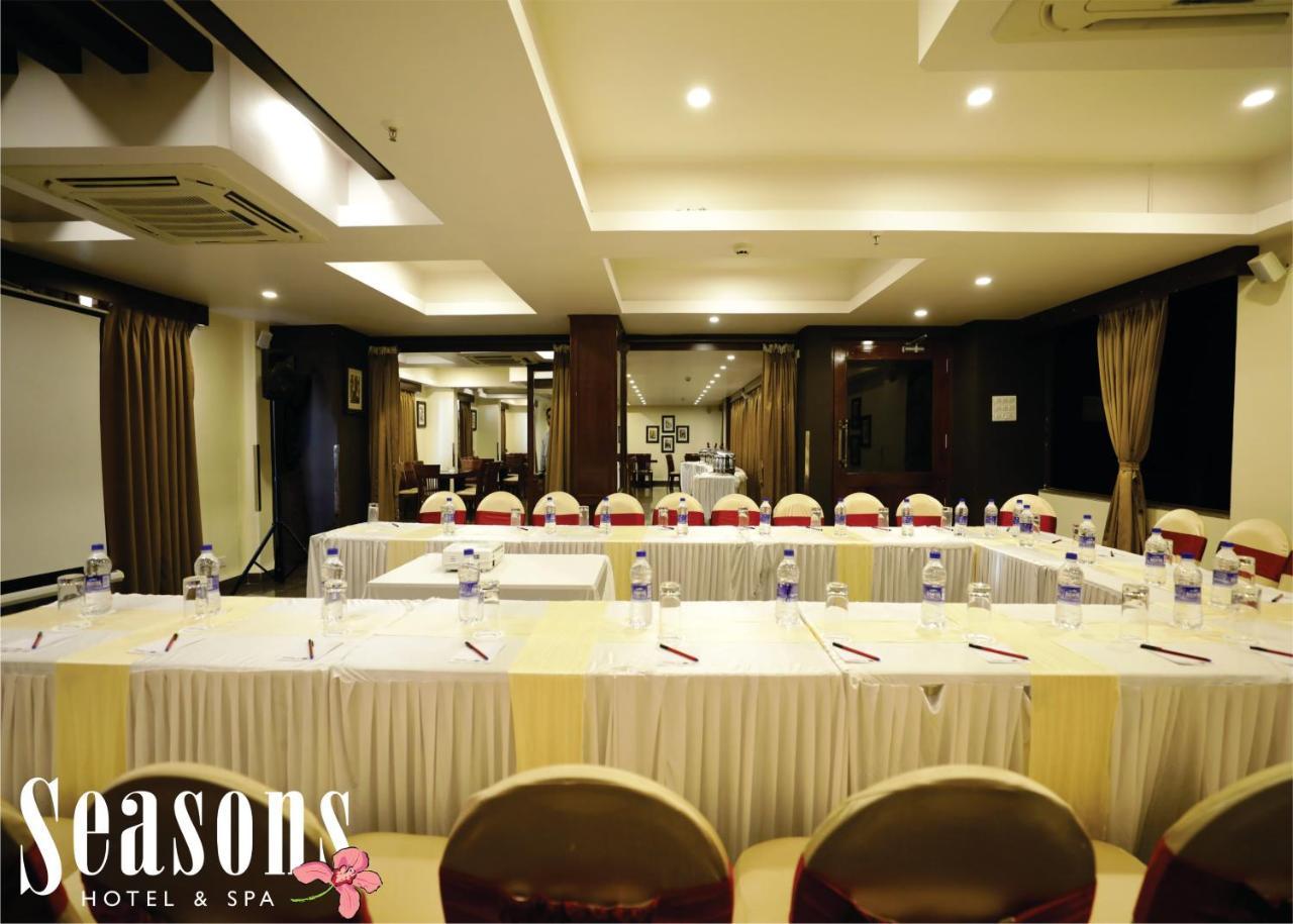 Seasons Hotel & Spa Madgaon Extérieur photo