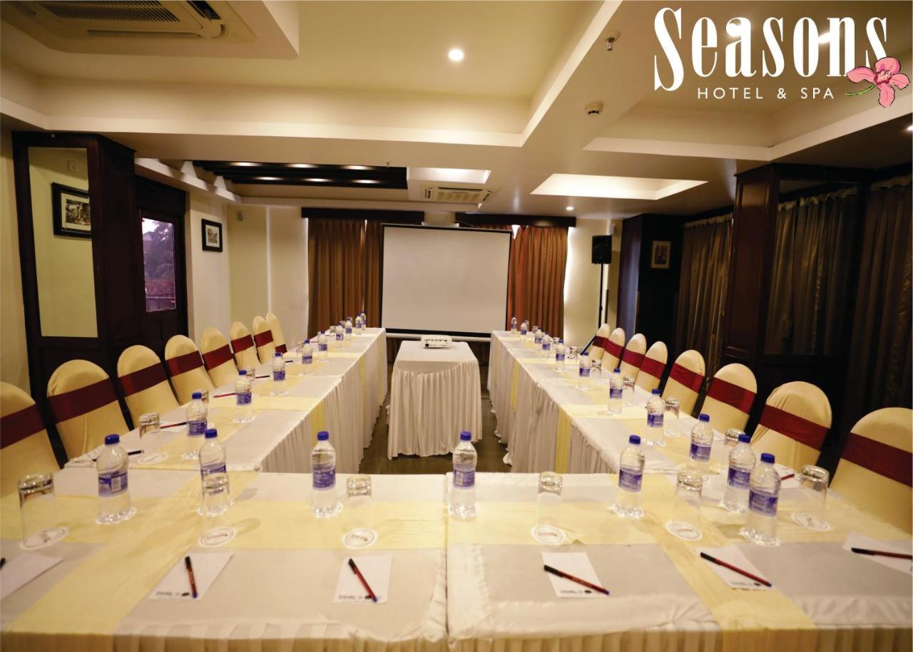 Seasons Hotel & Spa Madgaon Extérieur photo