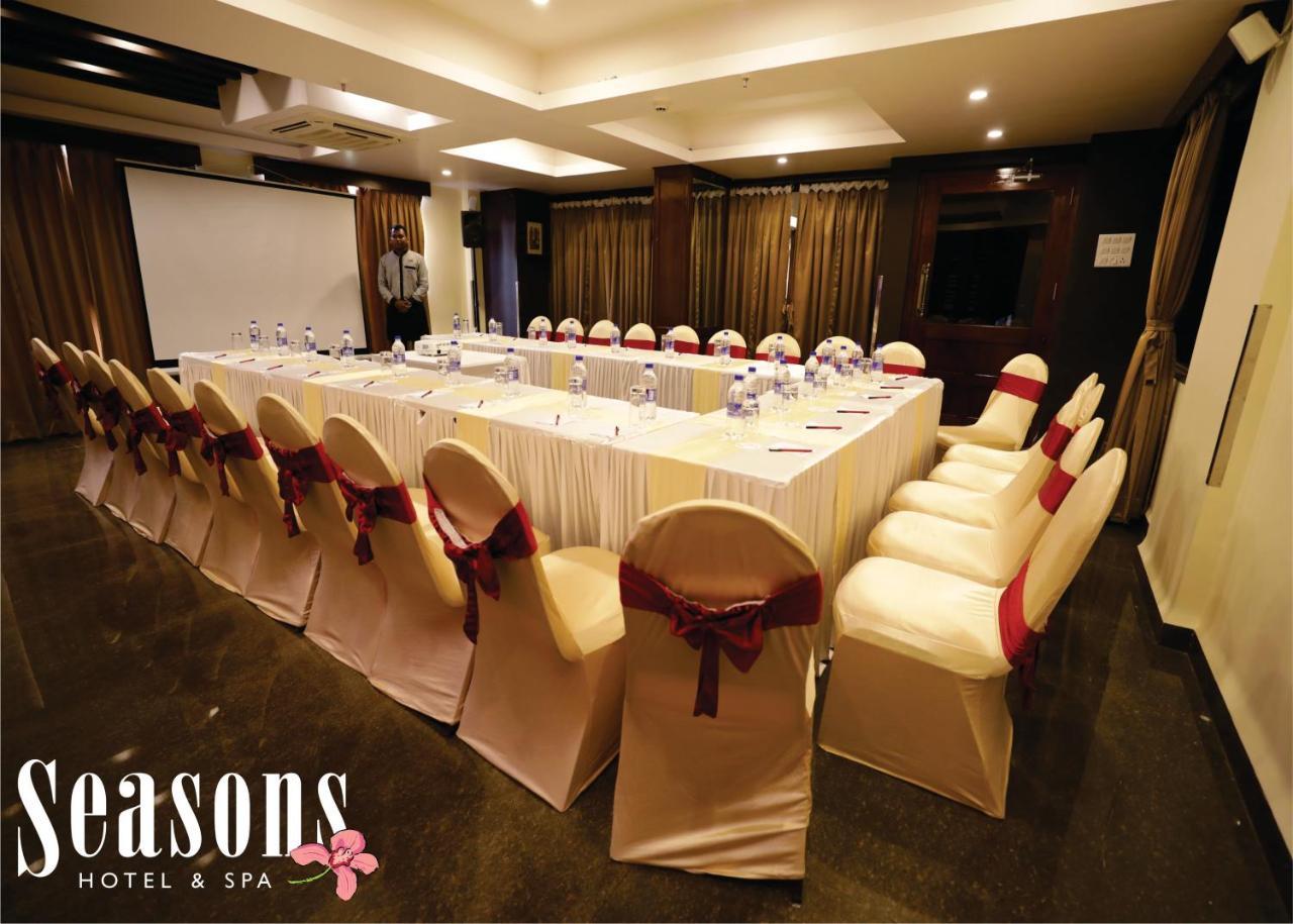 Seasons Hotel & Spa Madgaon Extérieur photo